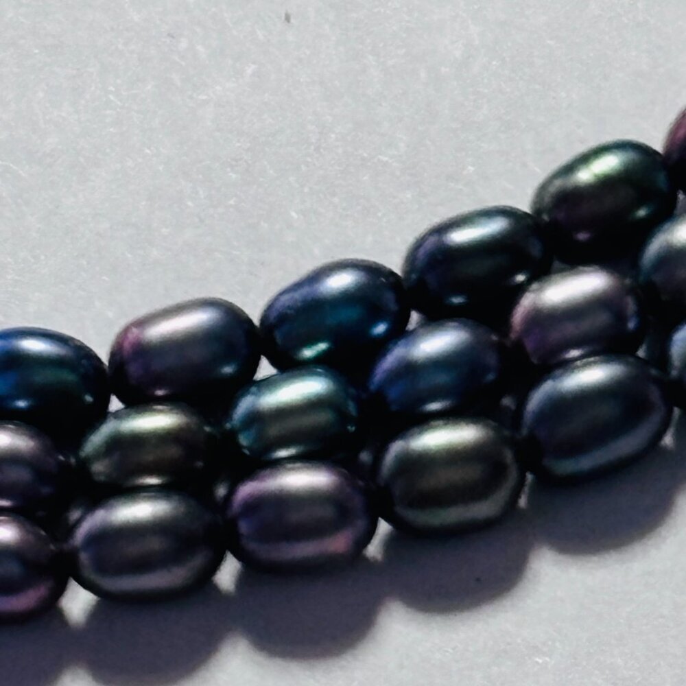 Multi Strand Peacock Pearl Necklace Blue Green Iridescent 18” - Picture 6 of 11